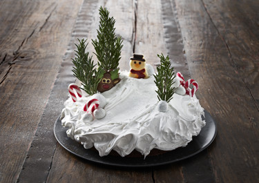 Julechokoladekage med flødebolleskum