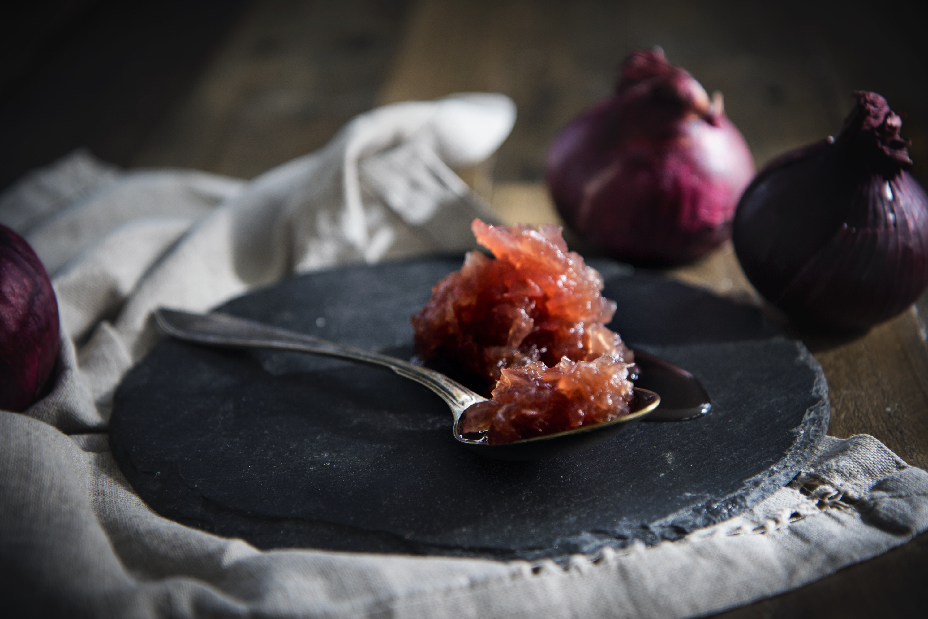 Rödlöksmarmelad med lagerblad