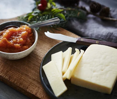 Fromage Havarti âgé avec chutney à l’abricot et au chili