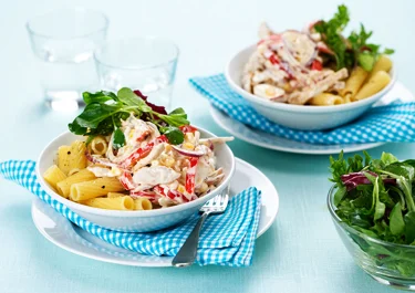 Pastasås med kyckling och fetaostkräm