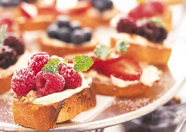 Crostini med bär