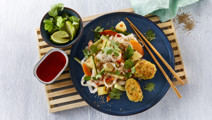Thaifrikadeller med nudelsalat
