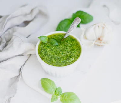 Castello Fresh Basil Pesto