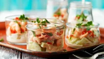 Ceviche på räkor med gurkyoghurt