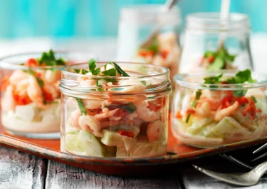 Ceviche på räkor med gurkyoghurt