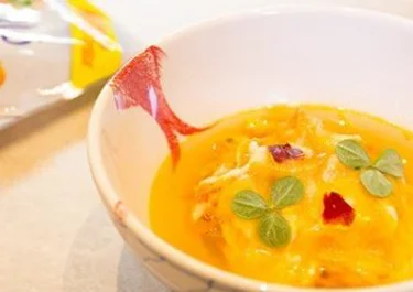 Sopa de fideos con verduras
