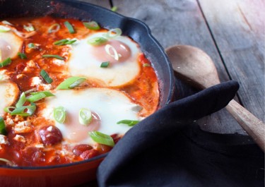 Shakshuka välimerellisellä juustolla