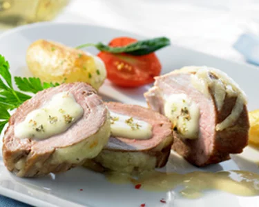 Schweinefilet mit Käse-Kräuterfüllung