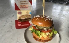 Mac & Cheese Burger with Castello® Creamy Havarti Slices