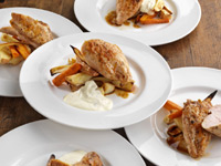 Apelsinglacerad kyckling med krämiga rotfrukter