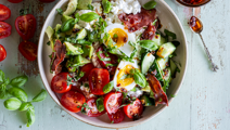 Cottage cheese-bowl med avokado och chiliolja