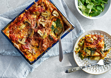 Vegetarisk ostlasagne med spenat och svamp