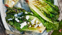 Grilled romaine lettuce with lactose-free dressing 
