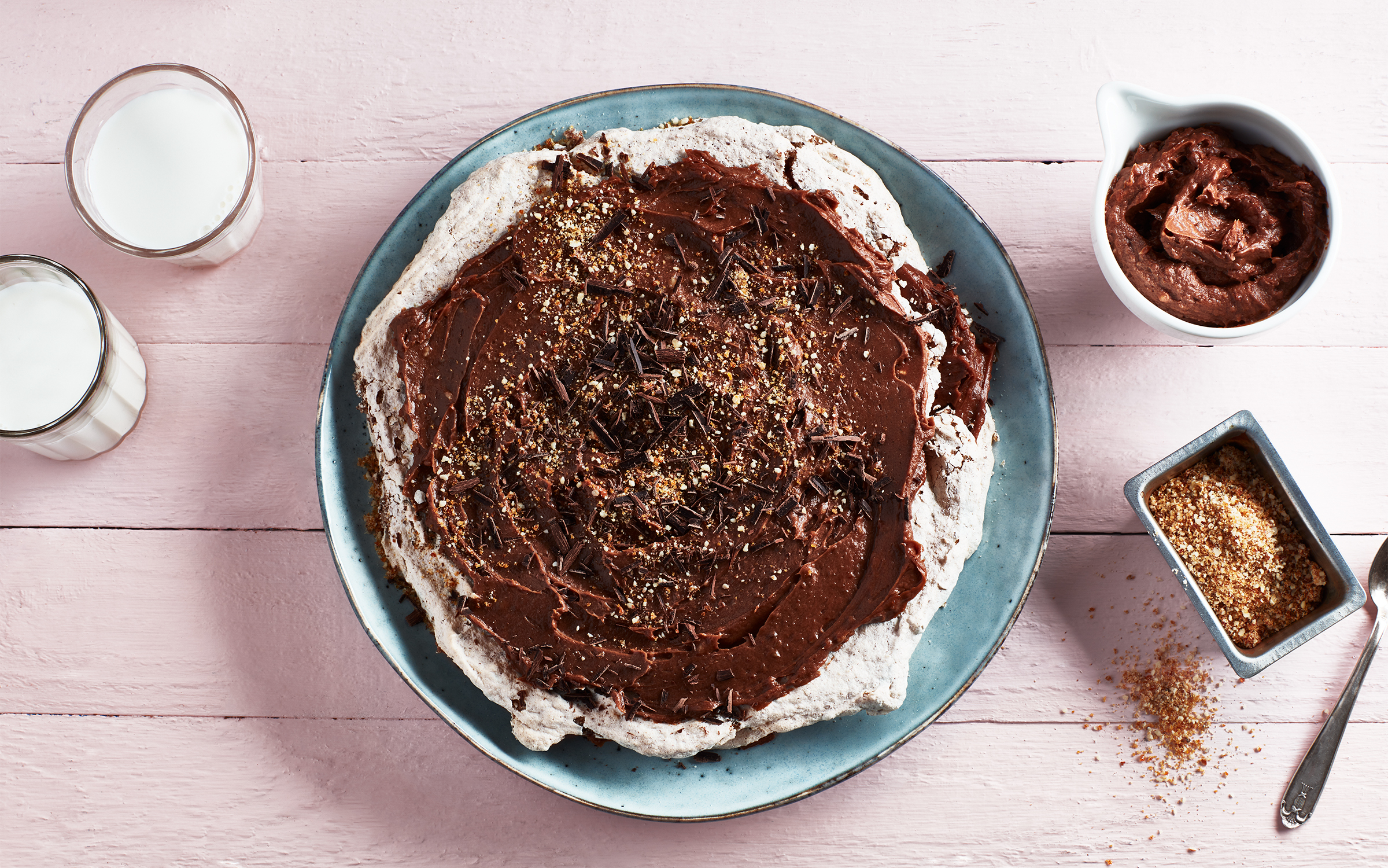 Mandeltårta med chokladsmörkräm