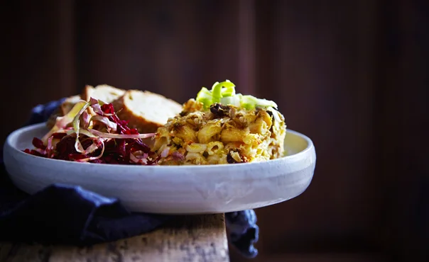 Macaroni Cheese with veggies & bacon