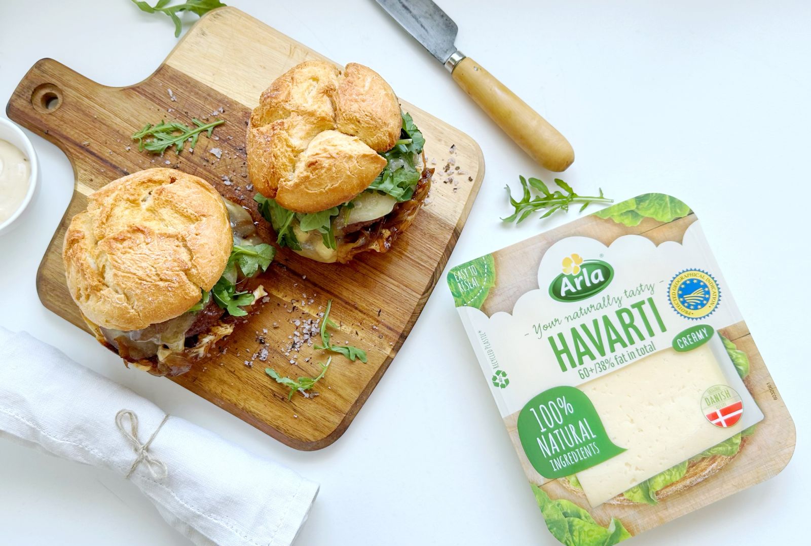 Hamburguesas a la leña con queso Arla Havarti