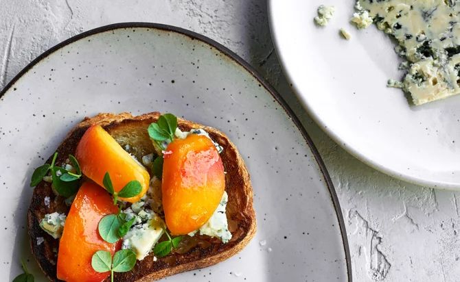 Blue cheese toast with summer peaches