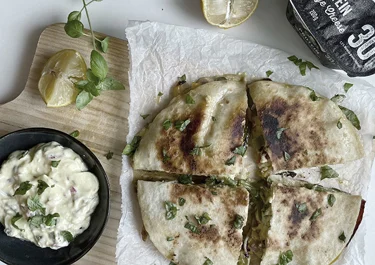 Quesadillas con Arla Protein y salsa de mango