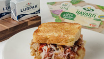 Sándwich trufado de pan Brioche con jamón ibérico y Arla Havarti