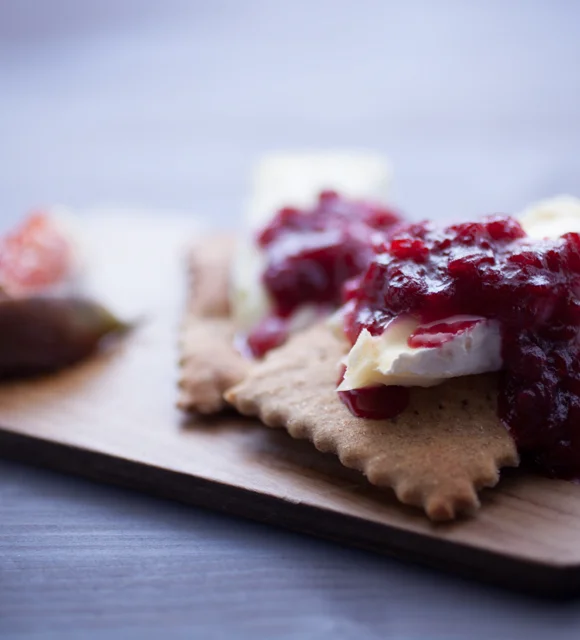 Cranberry chutney for cheese