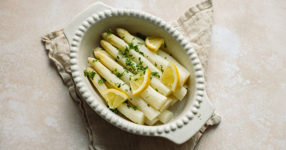 Boiled Asparagus Recipe | Arla UK