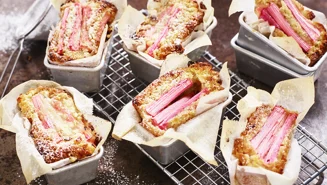 Rabarbermuffins med vit choklad