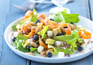 Bønnesalat med ost og avocado