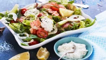 Sallad med lax, sockerärter och matvete