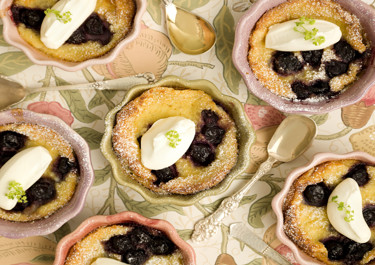 Små clafoutis med körsbär