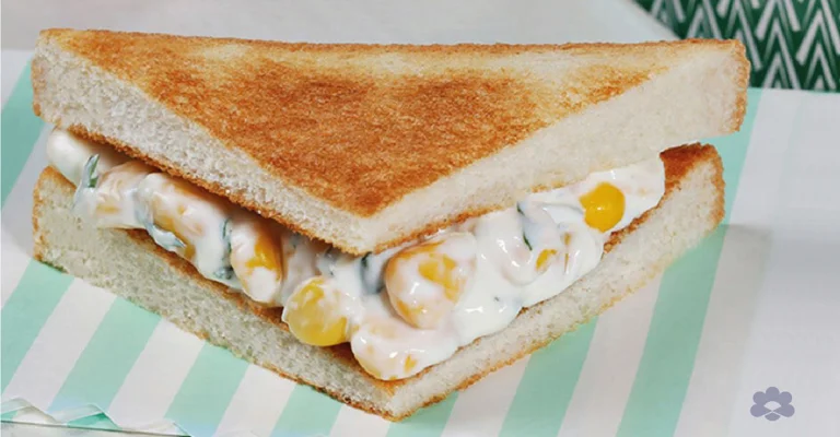 سندويش جبنة الكريم والذرة