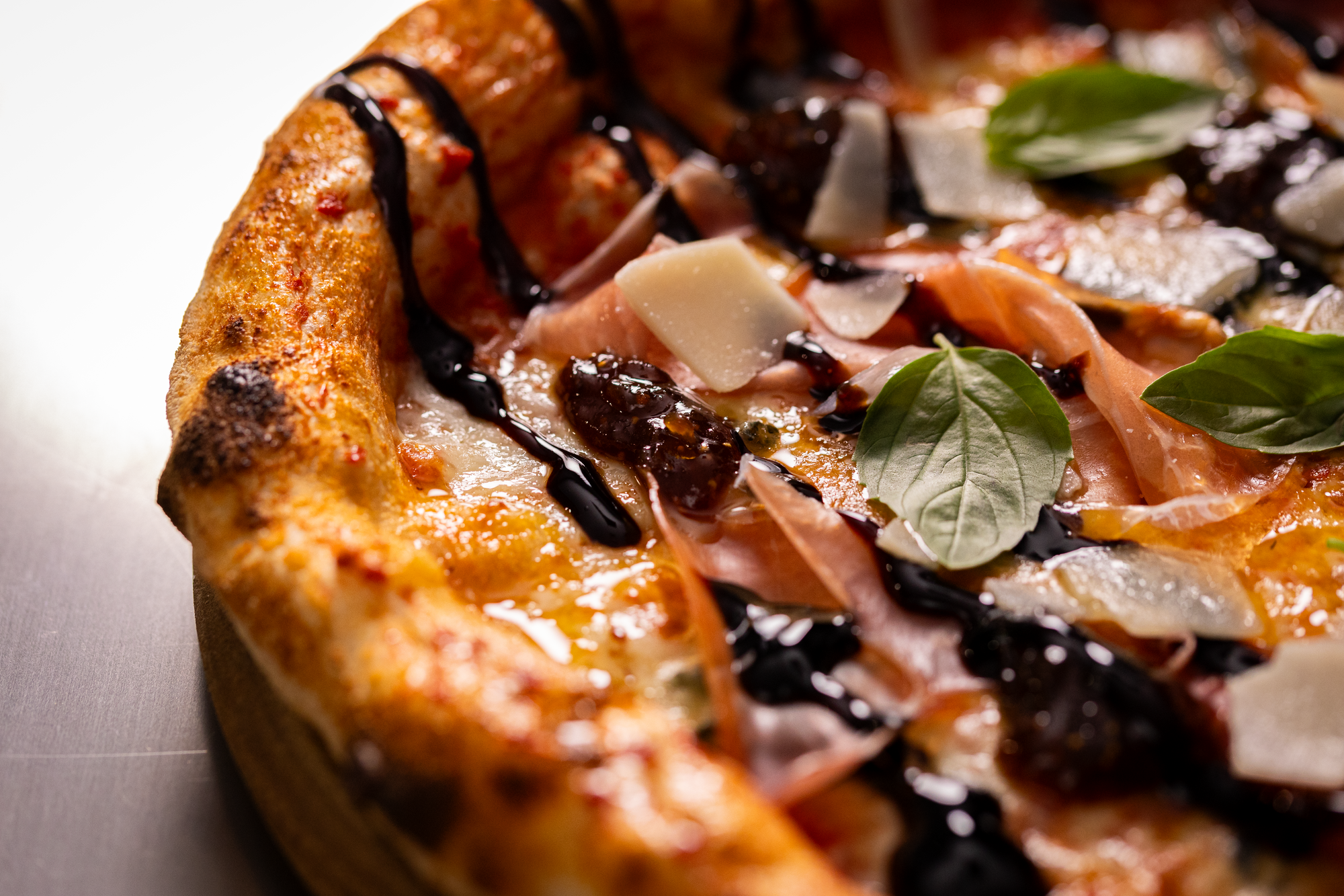 Blue cheese, Fig Jam, prosciutto, Balsamic Glaze (Poolish Dough)