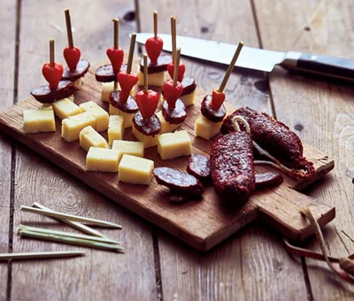 Tapas na ostro z serem Castello® Cheddar Extra Matured