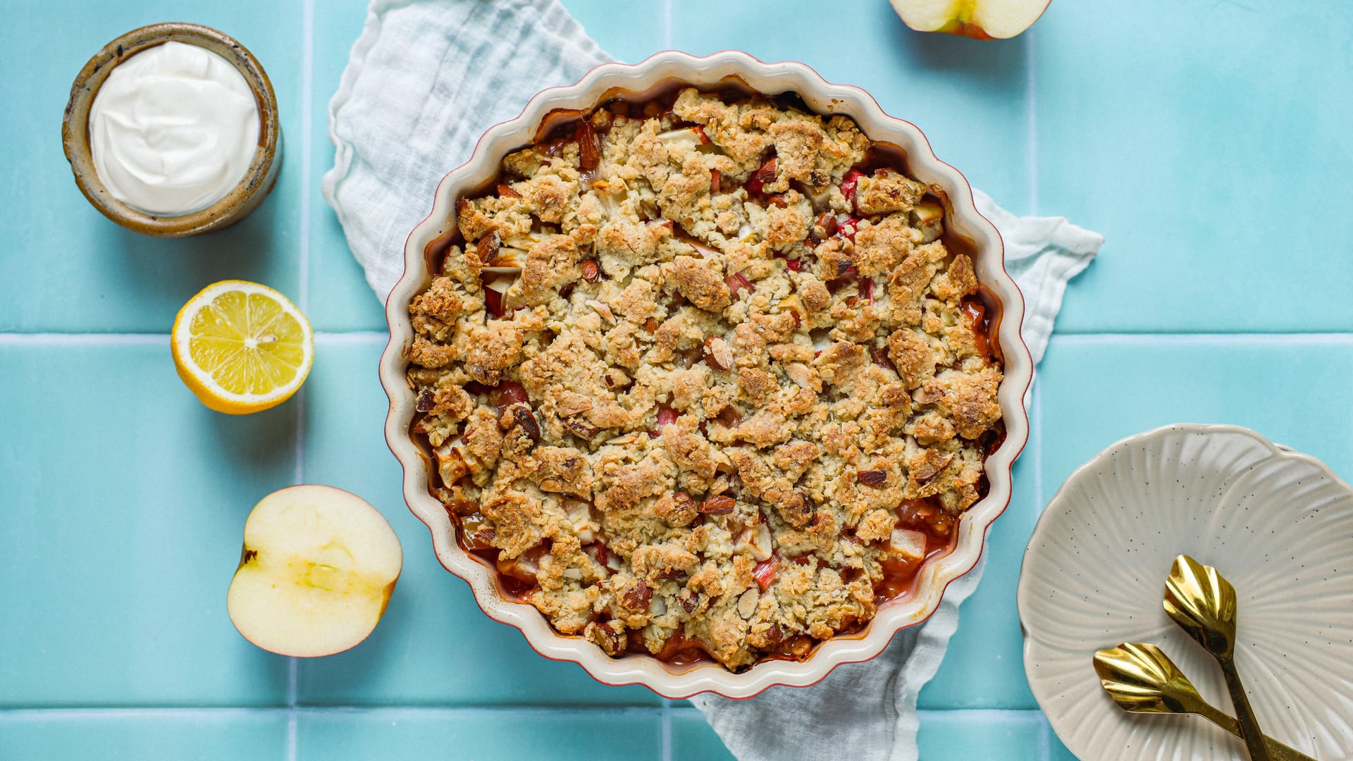 Appel- en rabarbercrumble