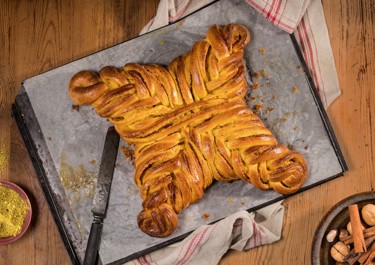 Lussestjärna med fyllning av brynt smör och pistage