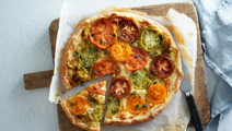 Tomatgalette med purjolök och ost