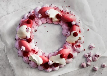 Hallon- och yoghurtkrans