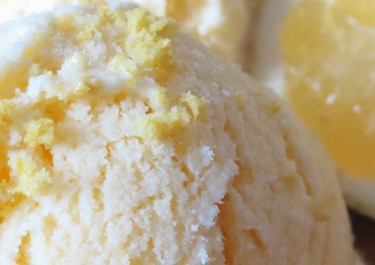 Laktosefreies Eis mit Zitrone 