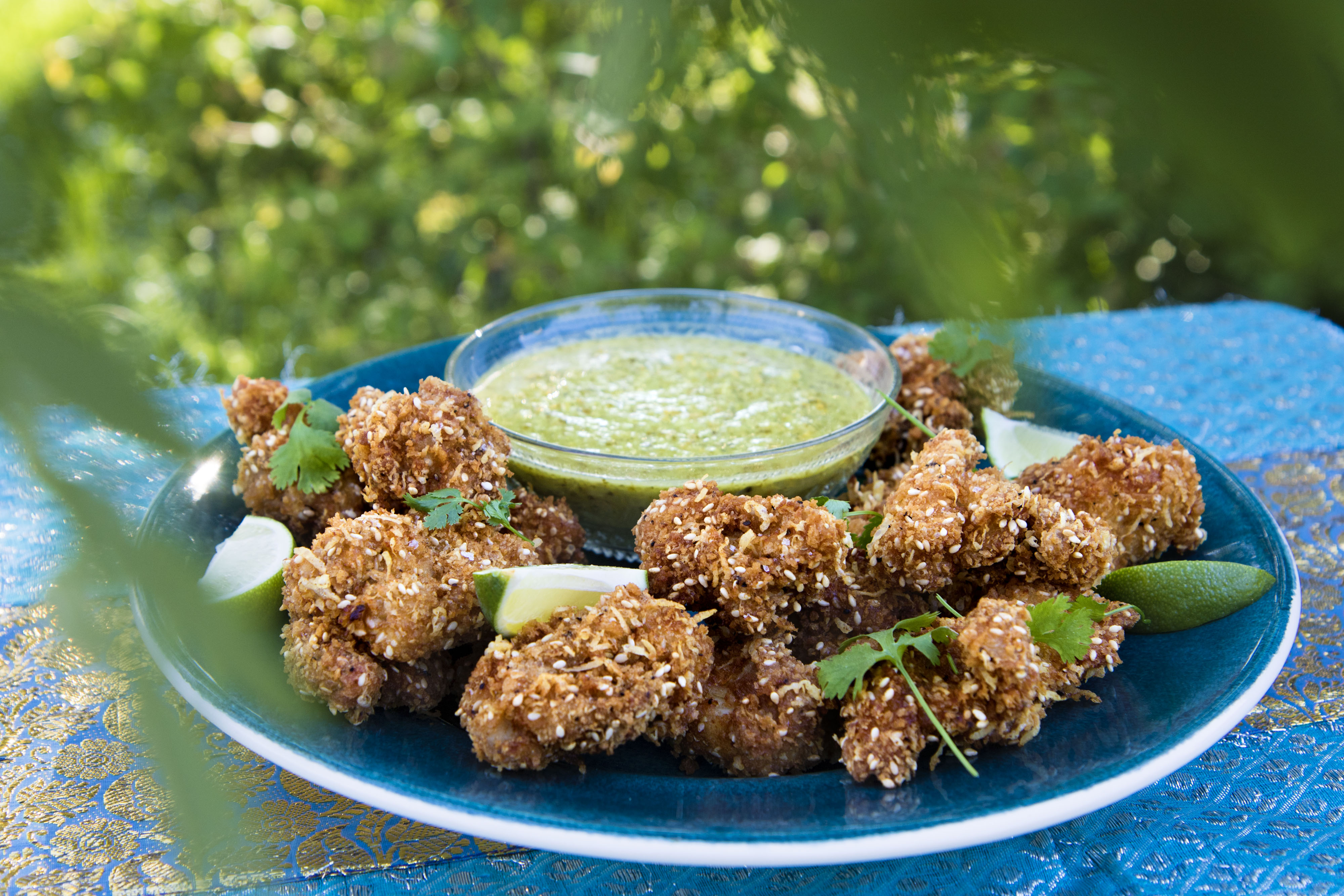 Krispig parmesankyckling med jalapeñodip