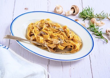 Kermainen sienipasta