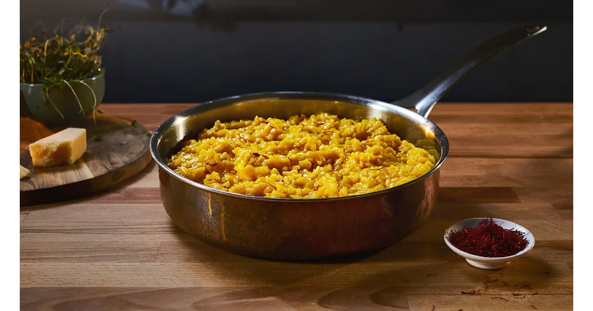 RISOTTO CON QUESO PARMESANO Y AZAFRÁN