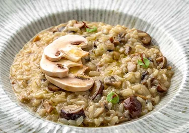Risotto de setas, queso azul y vino blanco