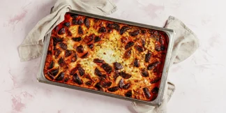 Sinihomejuusto-punajuurikiusaus