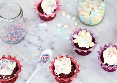 Chokladmuffins med riven morot och frosting