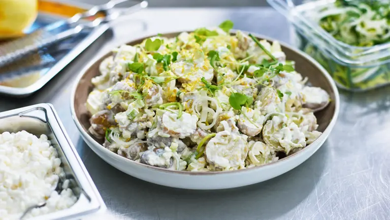 Potetsalat med cottage cheese