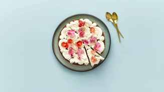 Carrot cake with dates