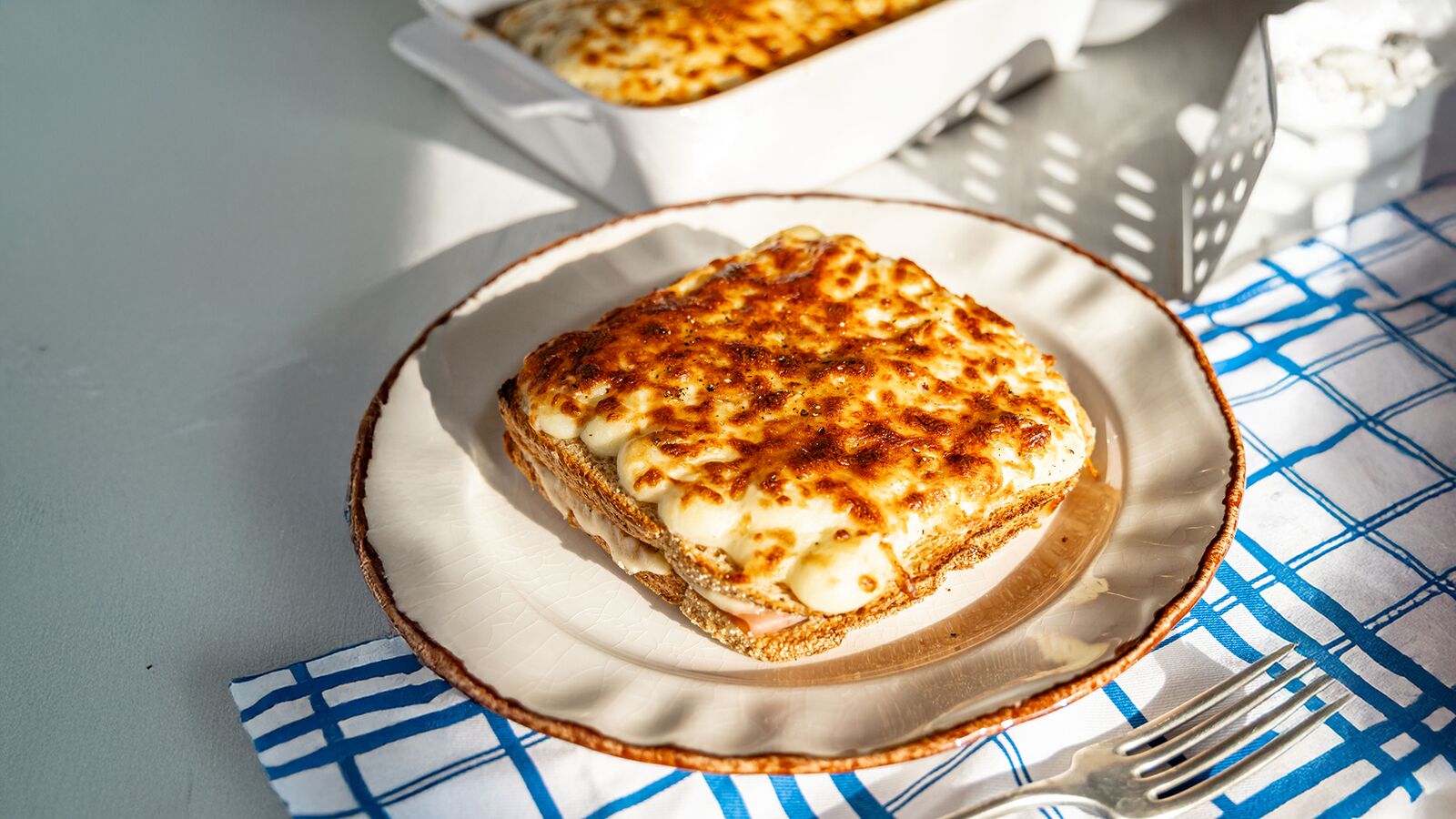 Croque monsieur με mozzarella