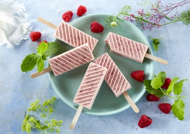 Raspberry ice lolly