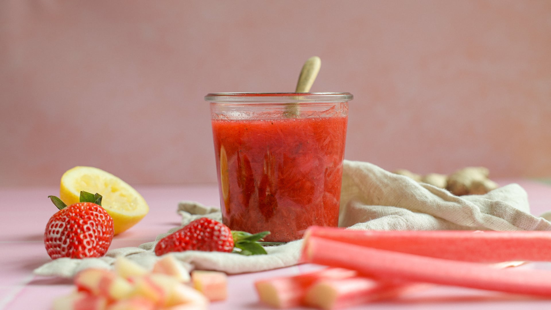 Rabarber- en aardbeienjam