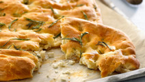 Apetina täytteinen foccacia