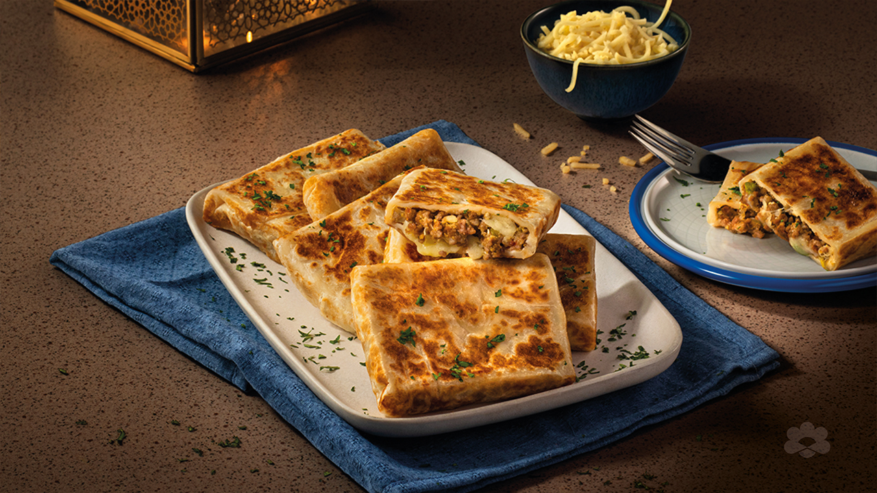 Beef Mutabbaq with Cheese